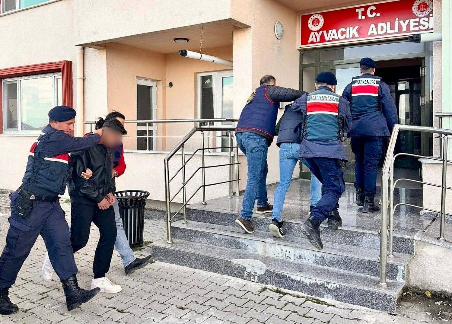 JANDARMA GEREĞİNİ YAPTI