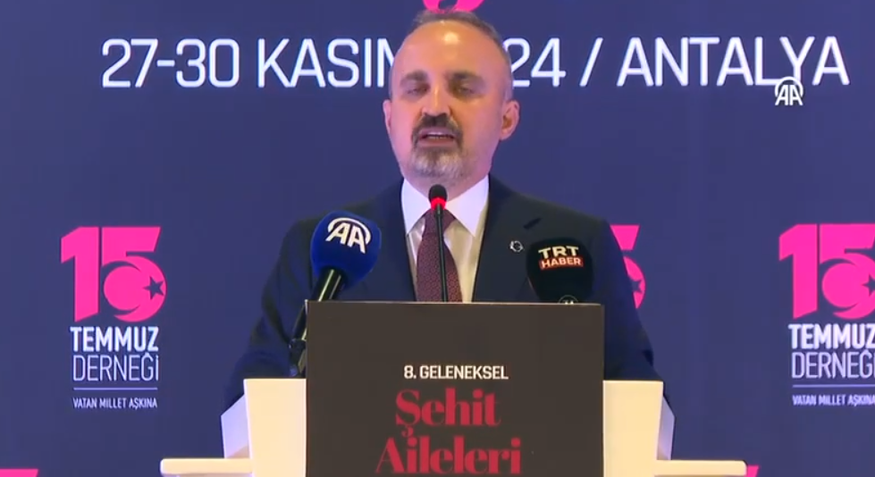 İÇİŞLERİ BAKAN YARDIMCISI BÜLENT TURAN, 15 TEMMUZ ŞEHİT AİLELERİ BULUŞMASI’NDA KONUŞTU