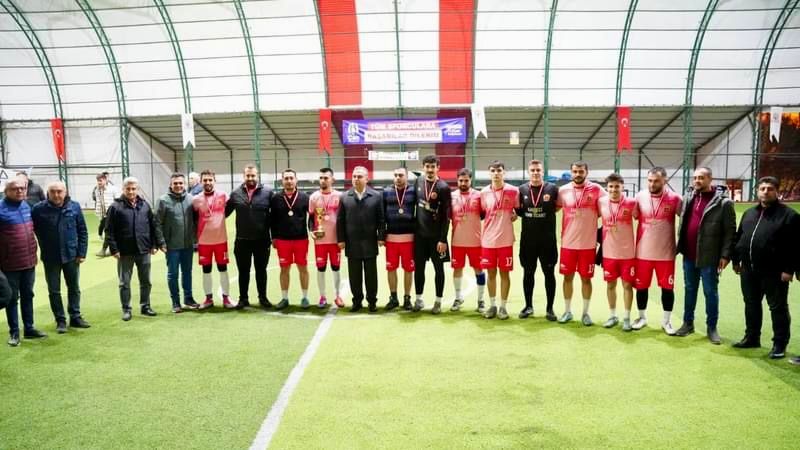 CUMHURİYET FUTBOL TURNUVASI SONA ERDİ