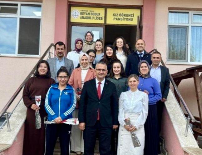 ÖĞRETMENLER GÜNÜ NEDENİYLE ZİYARETLERDE BULUNDU