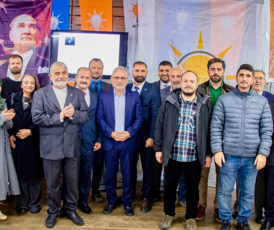 AK PARTİ’DE GÖKÇEADA KONGRESİ YAPILDI