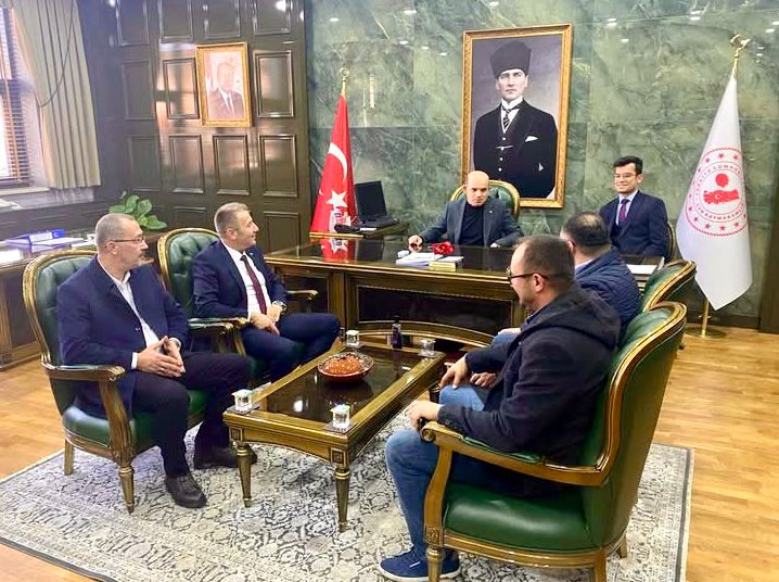 AK PARTİ ÇAN İLÇE TEŞKİLATINDAN KAYMAKAMA ZİYARET