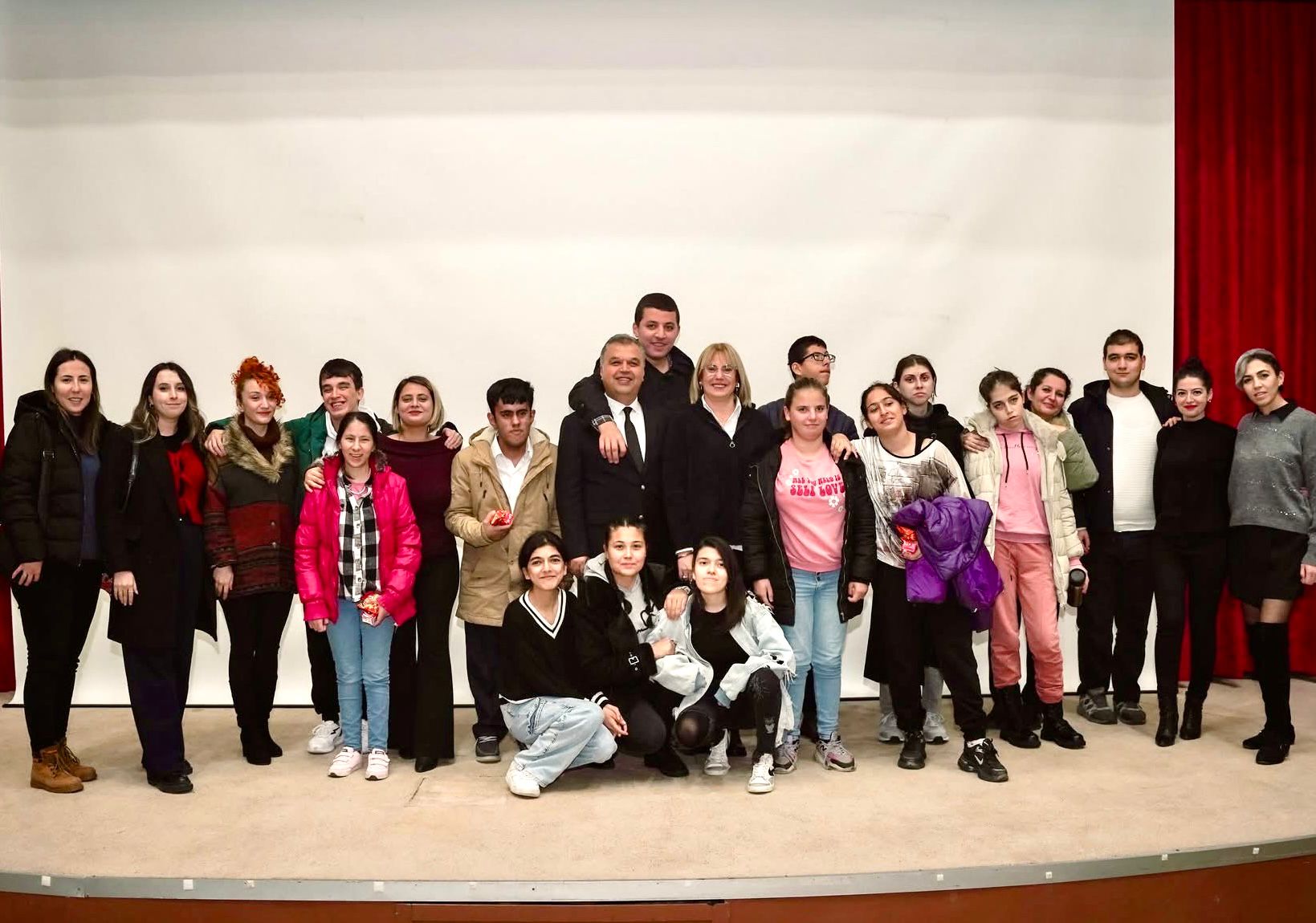 BAŞKAN ARSLAN, ÖZEL ÇOCUKLARLA BİR ARAYA GELDİ