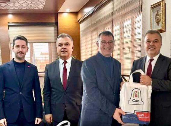 BAŞKAN ARSLAN’DAN YENİCE KAYMAKAMI VE BELEDİYE BAŞKANINA ZİYARET