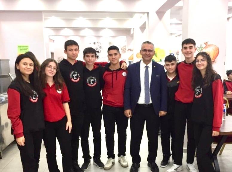 İLÇE MİLLİ EĞİTİM MÜDÜRÜNDEN FEN LİSESİNE ZİYARET