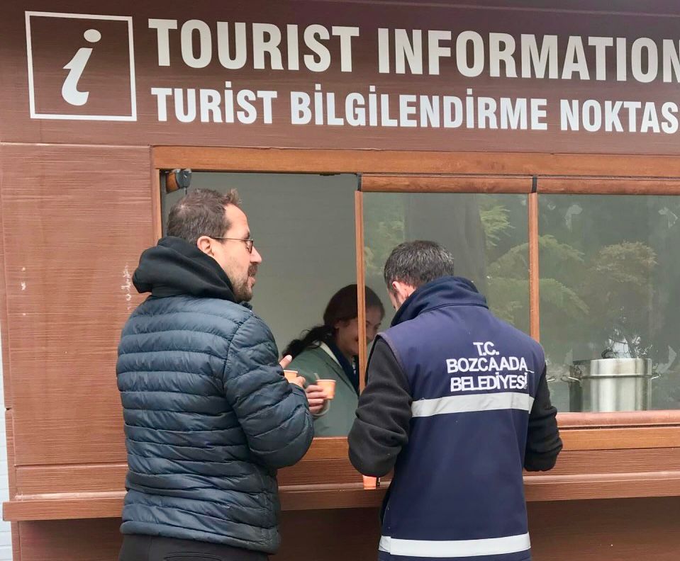 BELEDİYEDEN HER ÇARŞAMBA ÇAY GÜNÜ İKRAMI ETKİNLİĞİ