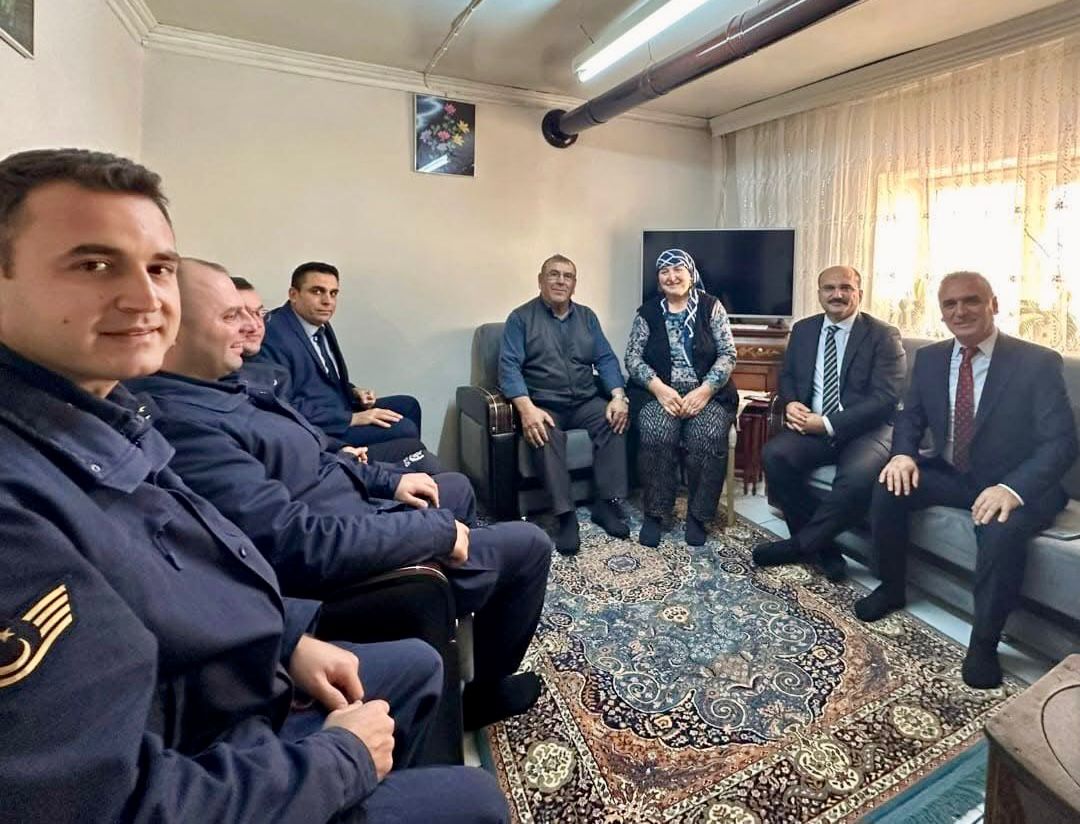 KAYMAKAM ABACI’DAN AİLE SAĞLIK MERKEZİ İLE GAZİ AİLESİNE ZİYARET