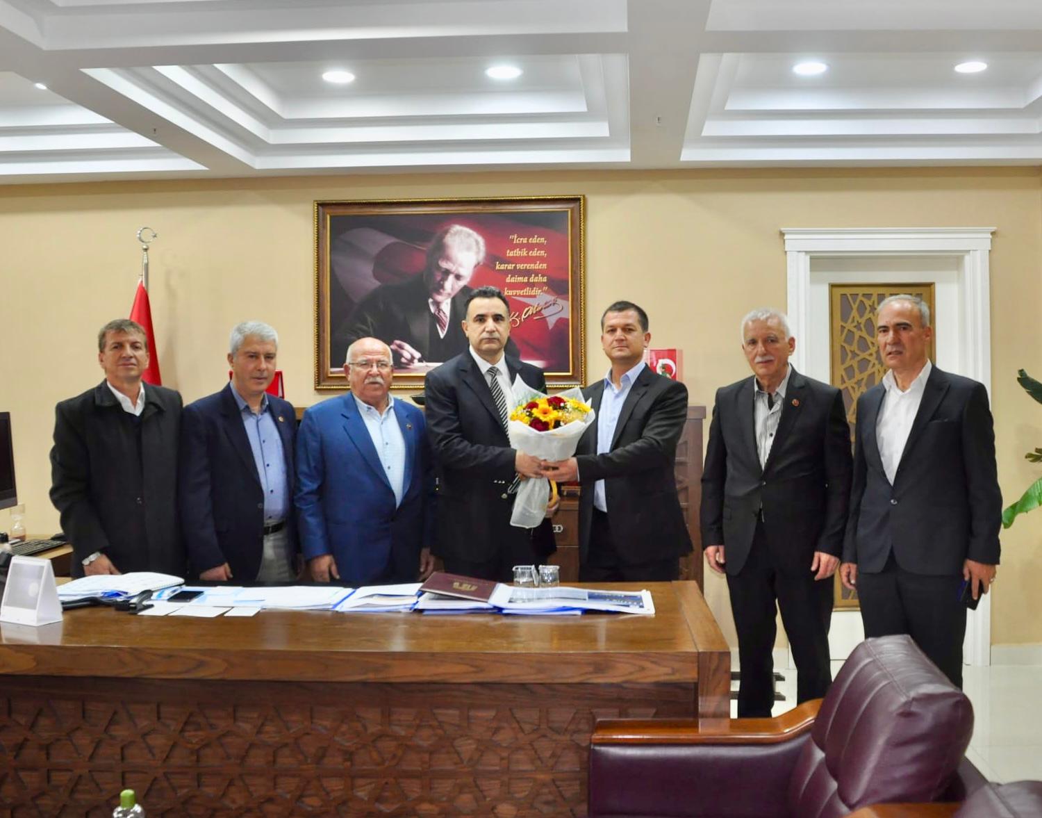 MUHTARLARIN SON DURAĞI GENEL SEKRETER OLDU