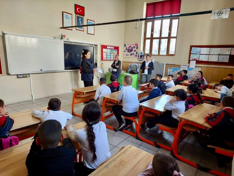 İLKOKUL ÖĞRENCİLERİNE SU VERİMLİLİĞİ VE SEFERBERLİĞİ BİLGİLENDİRMESİ