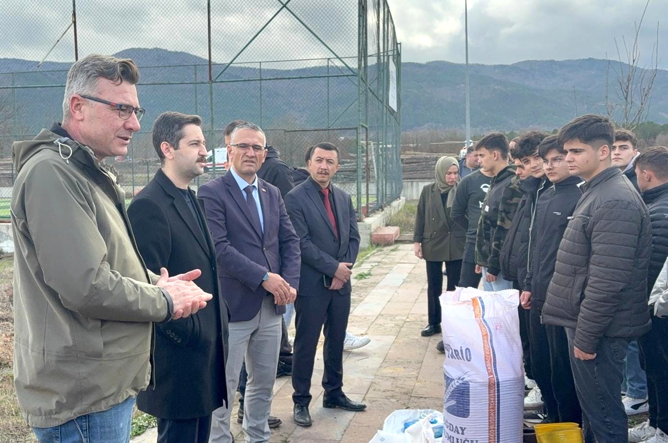 YENİCE’DE “GELECEĞİM TOPRAKTA, TOPRAĞIM EMİN ELLERDE” PROJESİ