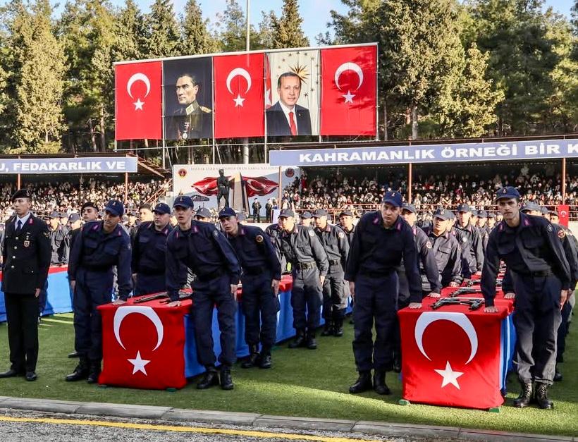 VATANİ GÖREVİNİ ÇANAKKALE’DE YAPAN ACEMİ ERLER YEMİN ETTİ