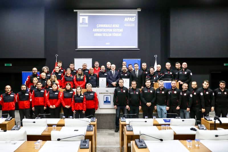ARAMA KURTARMA EKİPLERİNE BELGE VE SERTİFİKA