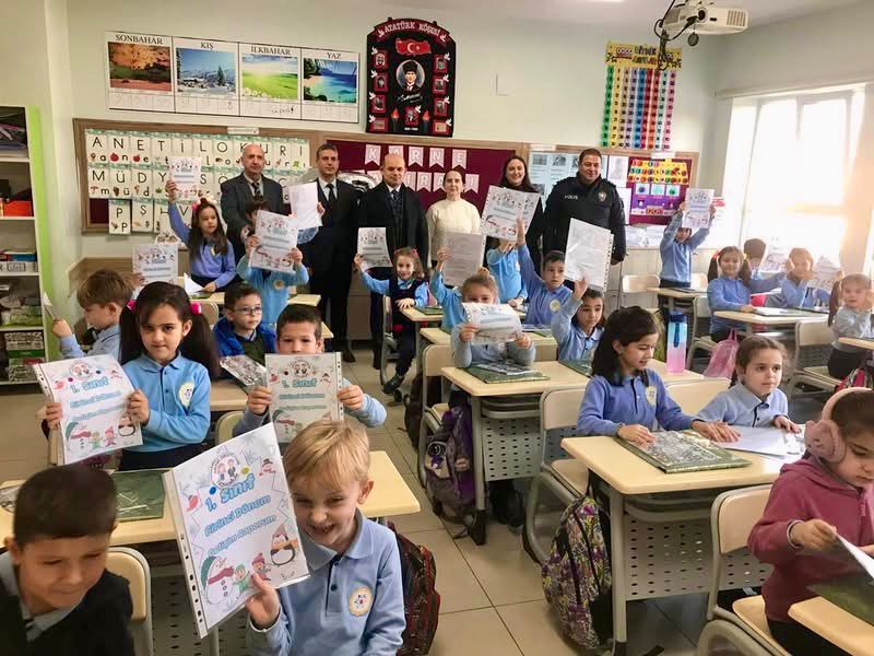 ÇAN’DAKİ KARNE TÖRENİ CUMHURİYET İLKOKULUNDA GERÇEKLEŞTİRİLDİ