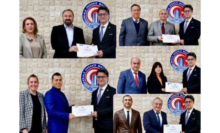 REKTÖRDEN AKADEMİSYENLERE BELGE VE HEDİYE