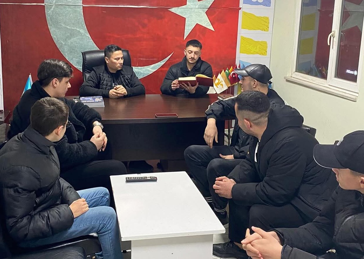 ÜLKÜ OCAKLARINDAN KARTALKAYA YANGININDA HAYATINI KAYBEDENLER İÇİN KUR’AN TİLAVETİ