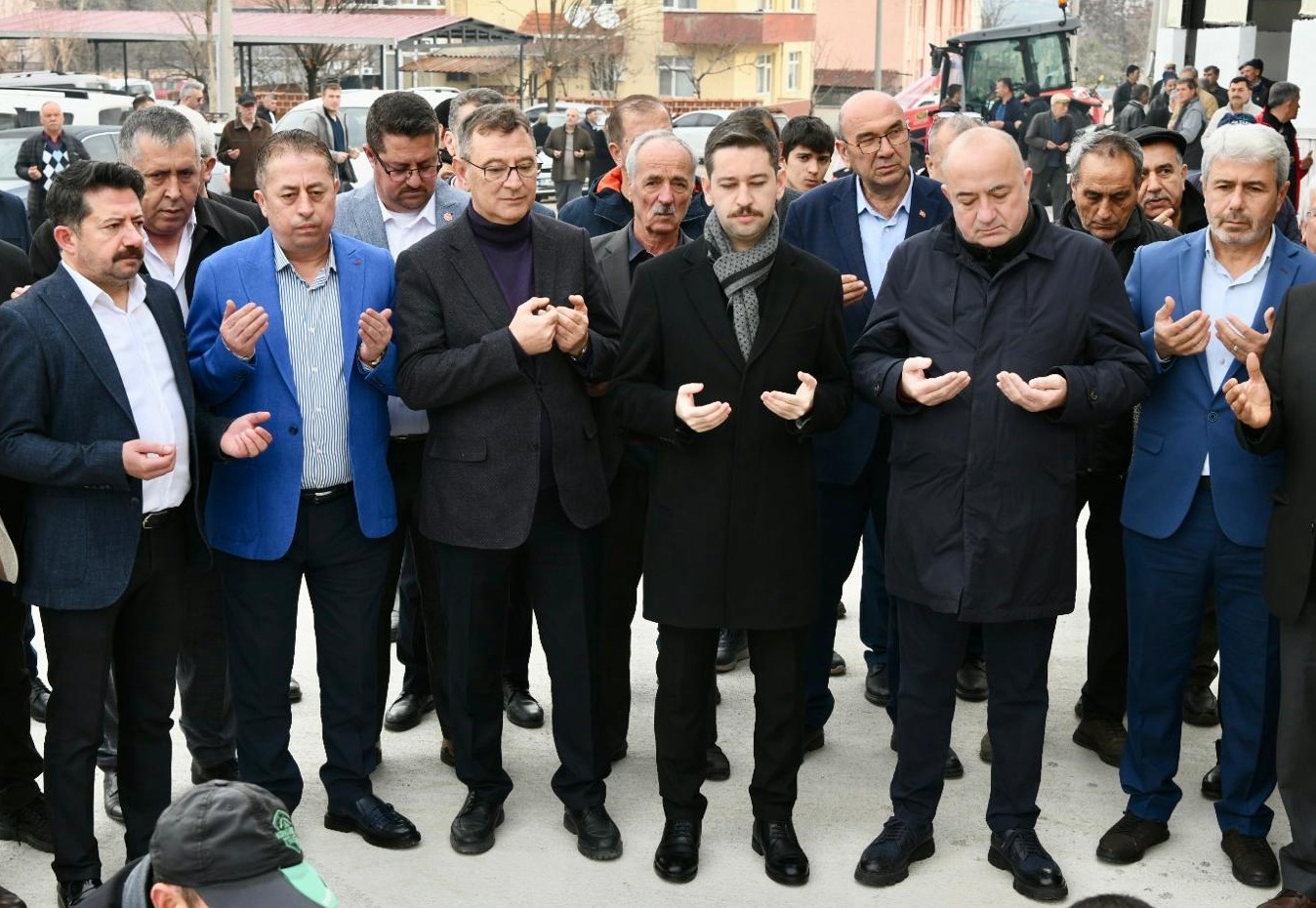 YENİCE’DE 5 BİN 500 METRE KARELİK ALANA 36 MİLYONA 320 PERONLUK KAPALI PAZAR YERİ