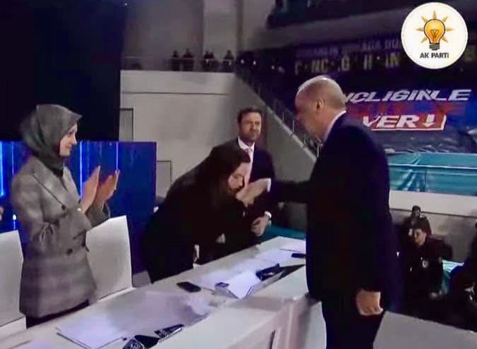 KALKIM BELEDİYE BAŞKANI ZEYNEP ÇELİK, HEM GURURLANDI, HEM DE GURURLANDIRDI
