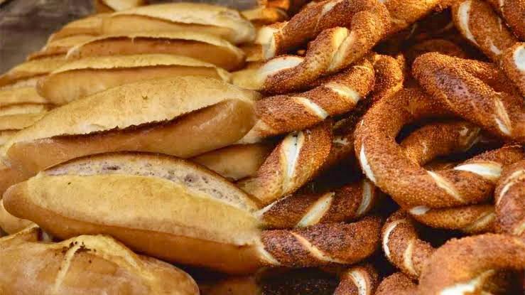 EKMEK VE SİMİT 15 LİRA OLDU