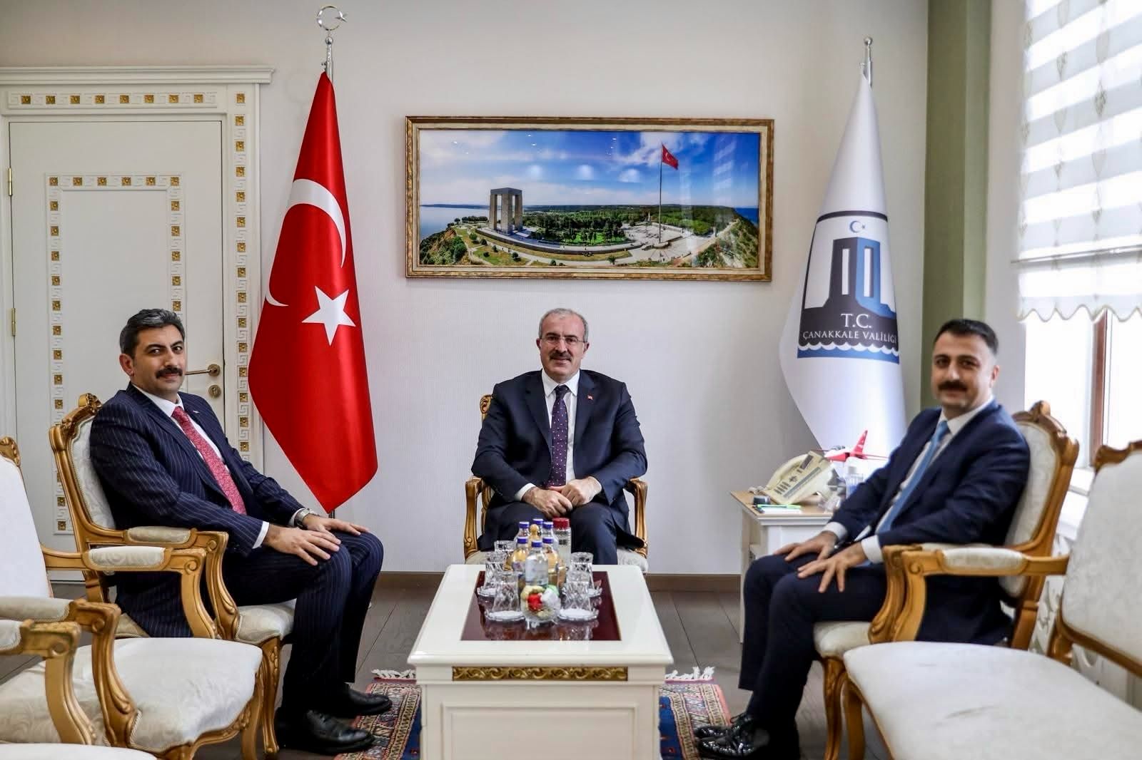 EDİRNE CUMHURİYET BAŞSAVCISI İLE ADALET KOMİSYONU BAŞKANINDAN VALİYE ZİYARET