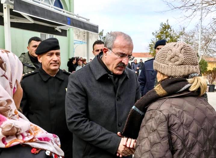 VALİ DOÇ. DR. TORAMAN, ŞEHİT ERİN BABASININ CENAZESİNE KATILDI