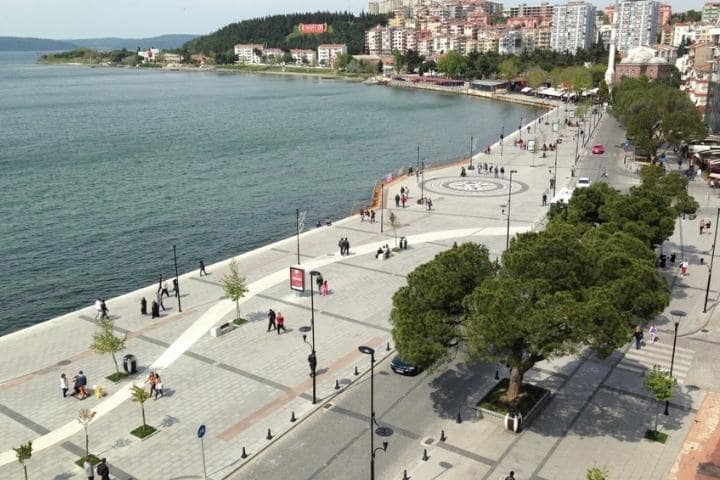 TÜRKİYE’NİN EN YAŞLI NÜFUSA SAHİP 9. ŞEHRİ  OLDUK