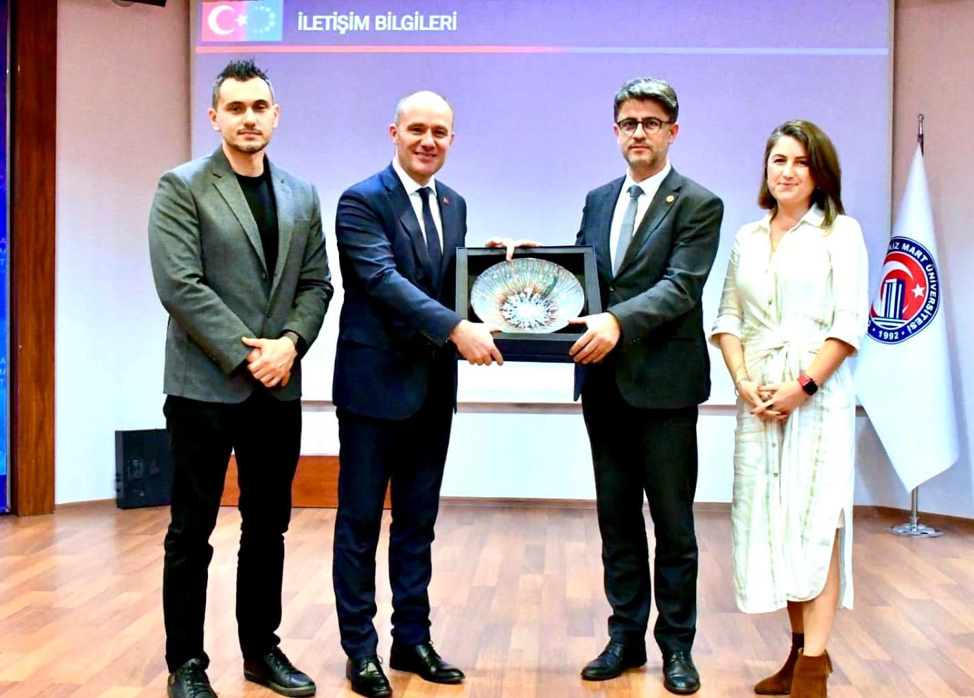 ÇOMÜ’DE AVRUPA BİRLİĞİ HİBE PROGRAMLARI BİLGİLENDİRME TOPLANTISI