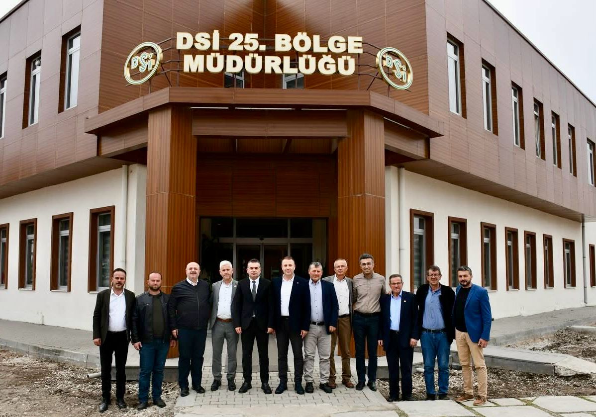 MUHTARLARLA BİRLİKTE DSİ BÖLGE MÜDÜRÜNE ZİYARET