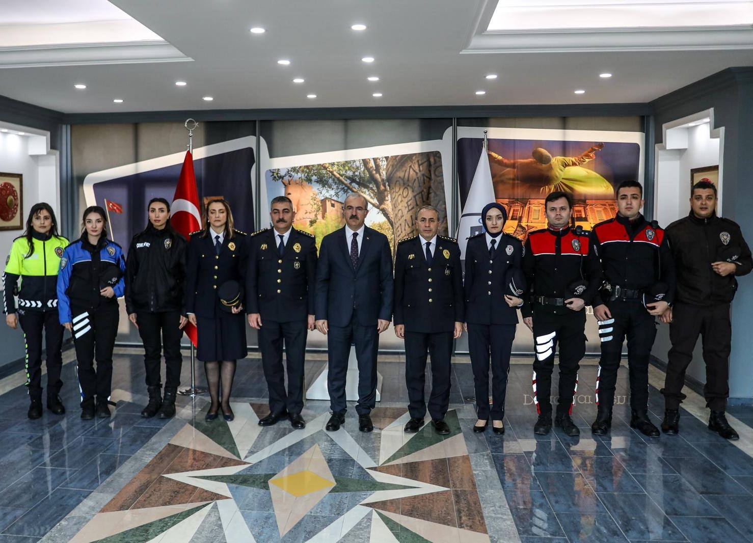 EMNİYET İL MÜDÜRLÜĞÜNDEN VALİYE POLİS GÜNÜ ZİYARETİ