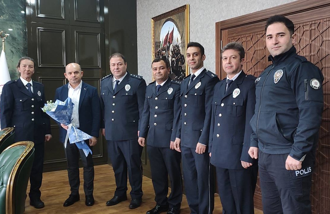 ÇAN POLİSİ’NDEN İLÇE KAYMAKAMINA KURULUŞ YILDÖNÜMÜ ZİYARETİ