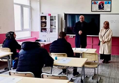 UMRE ÖDÜLLÜ BİLGİ YARIŞMASI GERÇEKLEŞTİRİLDİ