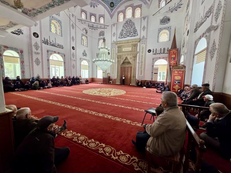 ÇAN MERKEZ ÇARŞI CAMİİNDE HAC SEMİNERİ EĞİTİMİ