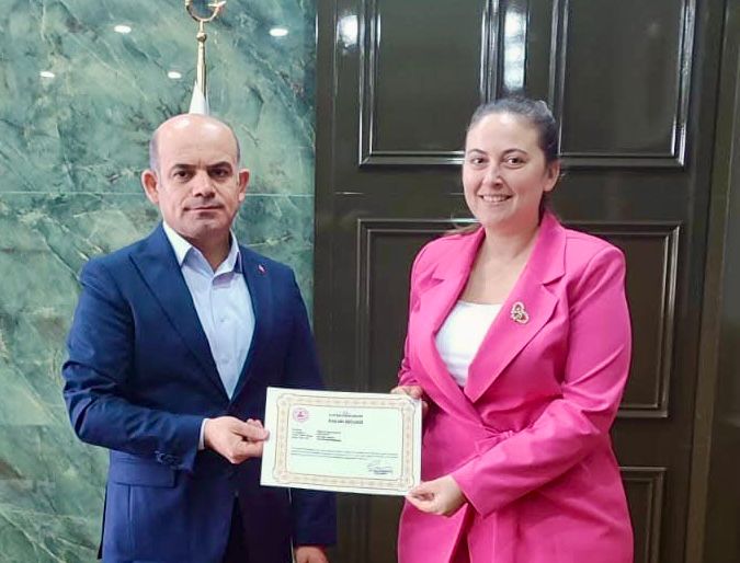 AİLE HEKİMLİĞİNE GEÇEN ÇAN İLÇE SAĞLIK MÜDÜRÜNE BAŞARI BELGESİ