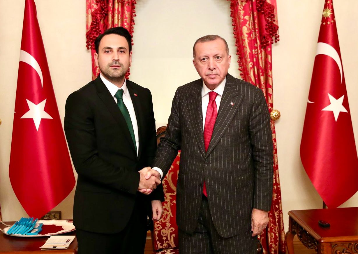 MKYK ÜYELİĞİNDEN SONRA TÜRK DEVLETLERİYLE İLİŞKİLER BAŞKANLIĞINDA BAŞKAN YARDIMCISI OLDU