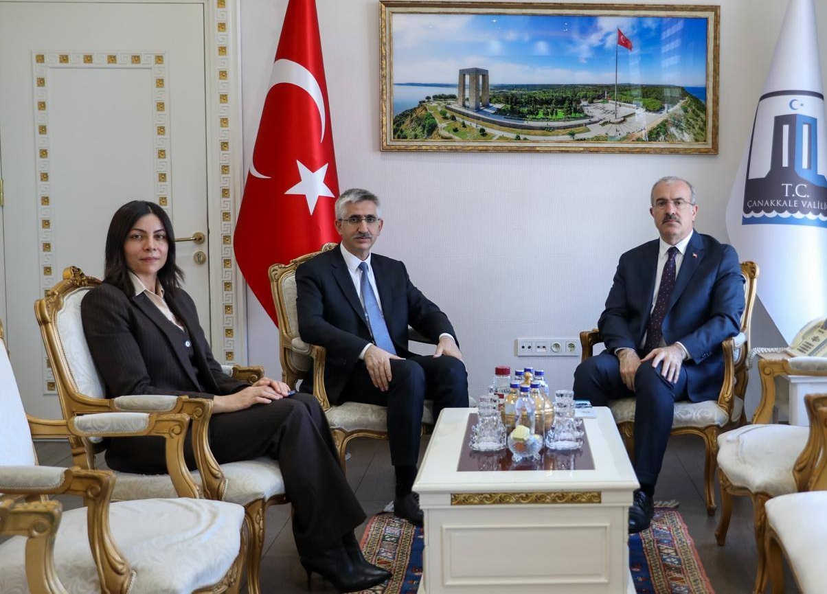 MİLLİ EĞİTİM BAKAN YARDIMCISINDAN VALİYE ZİYARET