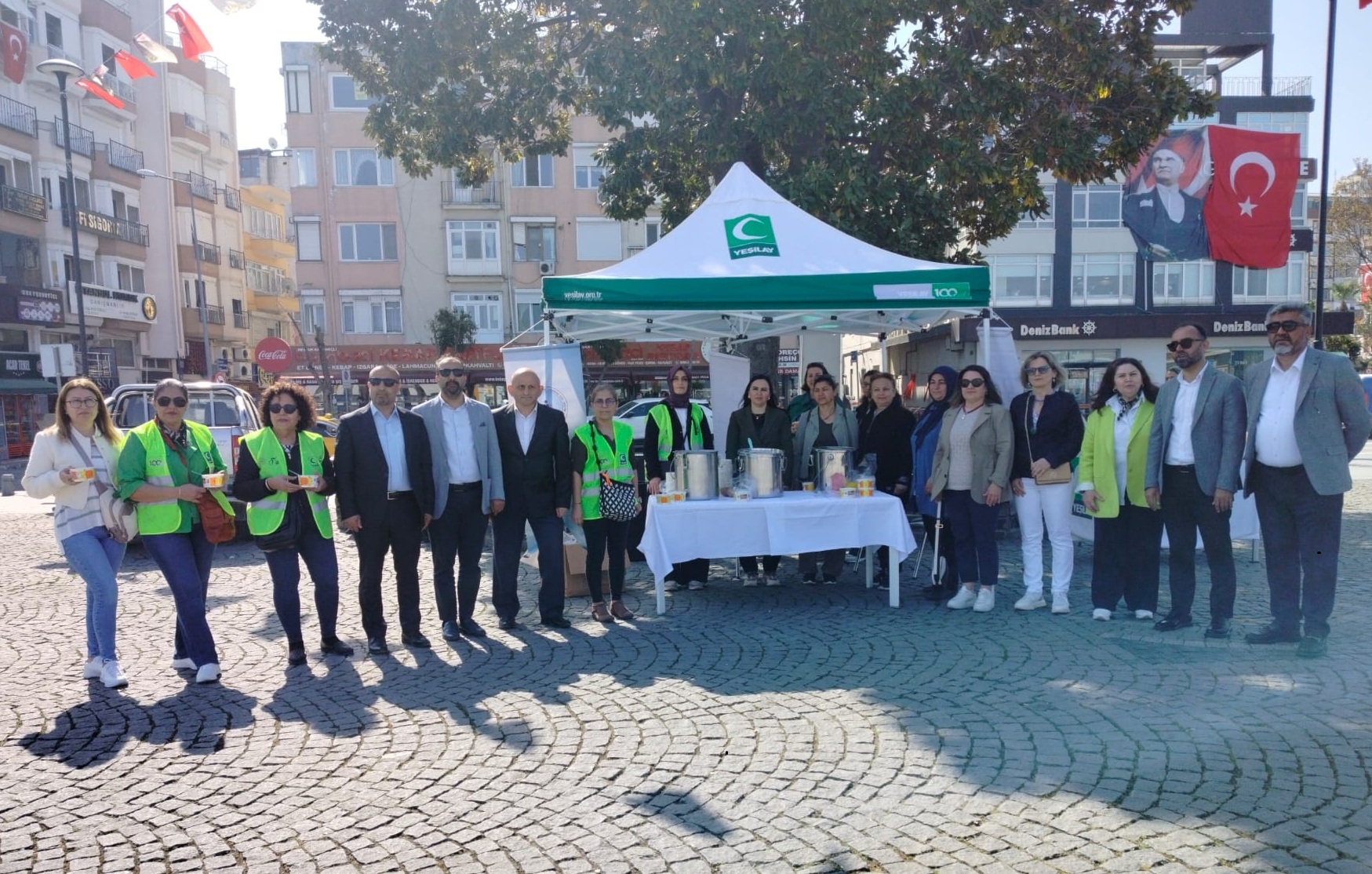 YEŞİLAY’DAN 110 YIL ÖNCE ASKERLERİN YEDİĞİ ÇORBA DAĞITIMI