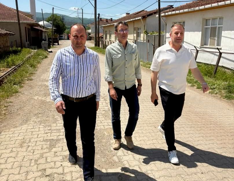 AK PARTİ İLÇE BAŞKANI VE İL GENEL MECLİS ÜYESİNDEN DERENTİ VE DUMAN’A YATIRIM ZİYARETİ