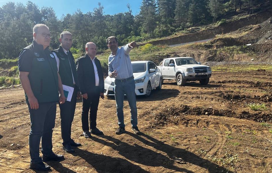 ÇAN KAYMAKAMI İLE DSİ ŞUBE MÜDÜRÜNDEN YAYKIN KÖYÜ GÖLETİ İNŞAATINDA İNCELEME