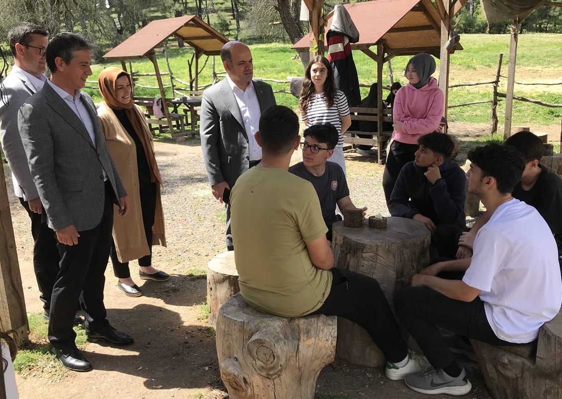 ÇAN’DA ÖĞRENCİLERE PİSA SINAVI ÖNCESİ MOTİVASYON PİKNİĞİ