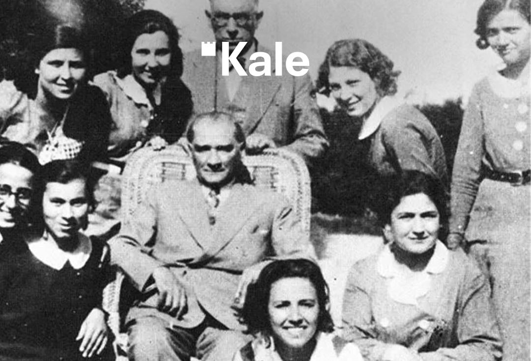 KALE GRUBU’NDAN 19 MAYIS ATATÜRK’Ü ANMA, GENÇLİK VE SPOR BAYRAMI KUTLAMASI