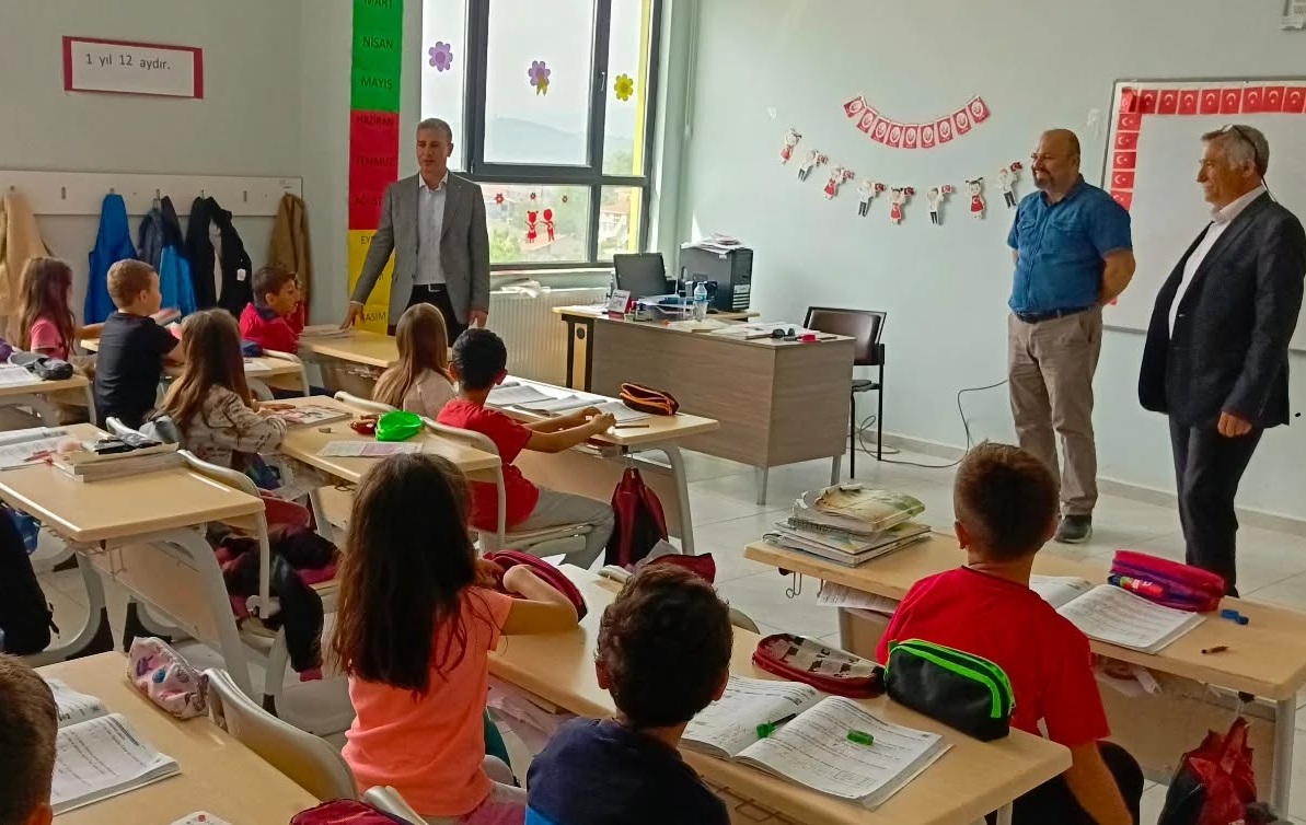 İLÇE MİLLİ EĞİTİM MÜDÜRÜNDEN OSMAN ÇANERİ İLK/ORTAOKULUNA ZİYARET