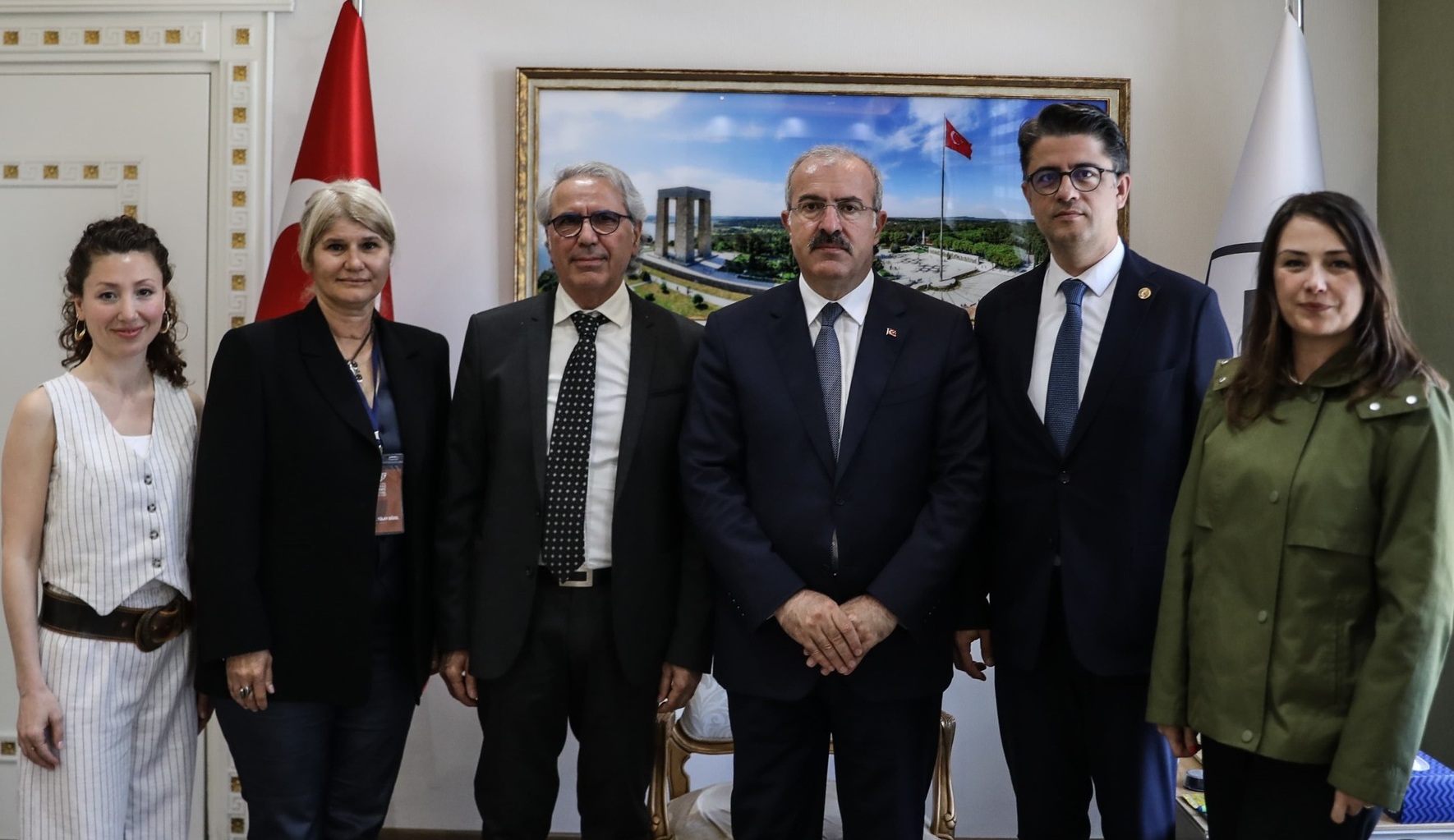 ULUSLARARASI SERAMİK AKADEMİSİ BAŞKANI ORİOL CALVO VERGES’DEN VALİYE ZİYARET