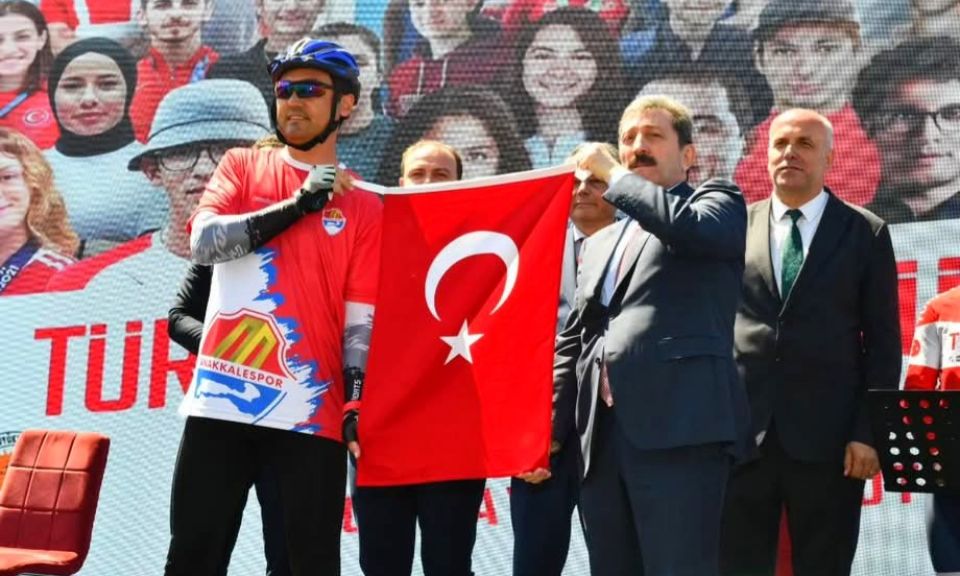 ÇANAKKALE’NİN EMANETLERİNİ SAMSUN’A TESLİM ETTİ