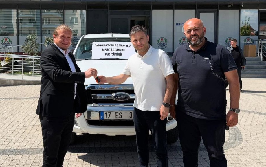 TÜMAD’TAN BELEDİYEYE ARAÇ HİBESİ