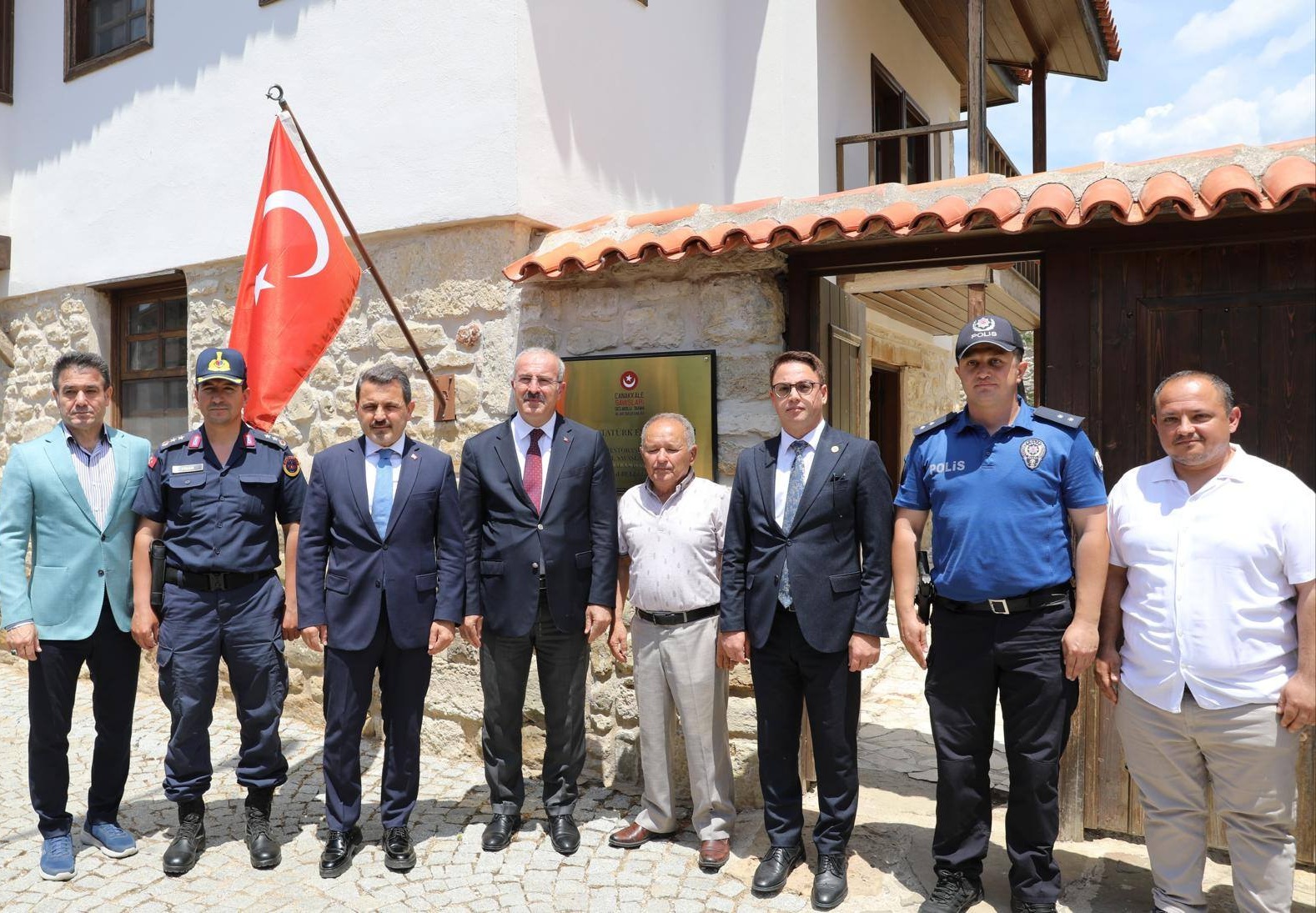ATATÜRK EVİ VE MÜZESİNE PROTOKOLDEN ZİYARET