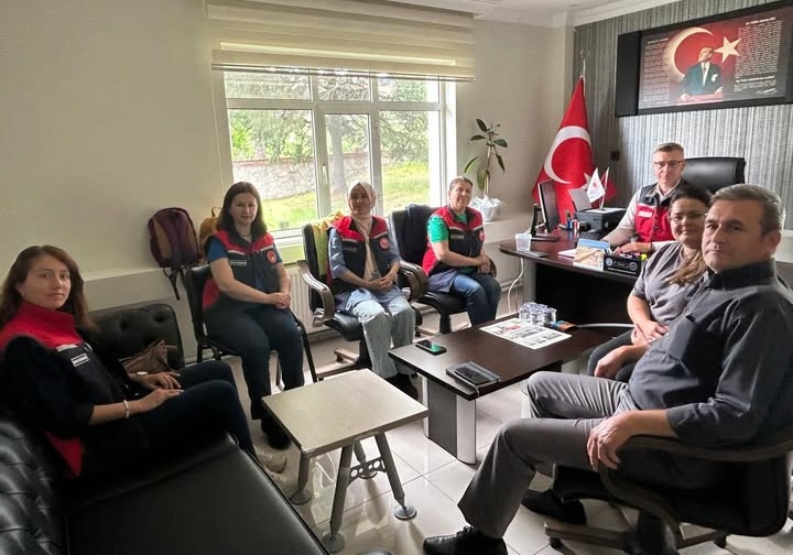 YENİCE İLÇE TARIM VE ORMANDAN ÇİLEK TARIMI TOPLANTISI