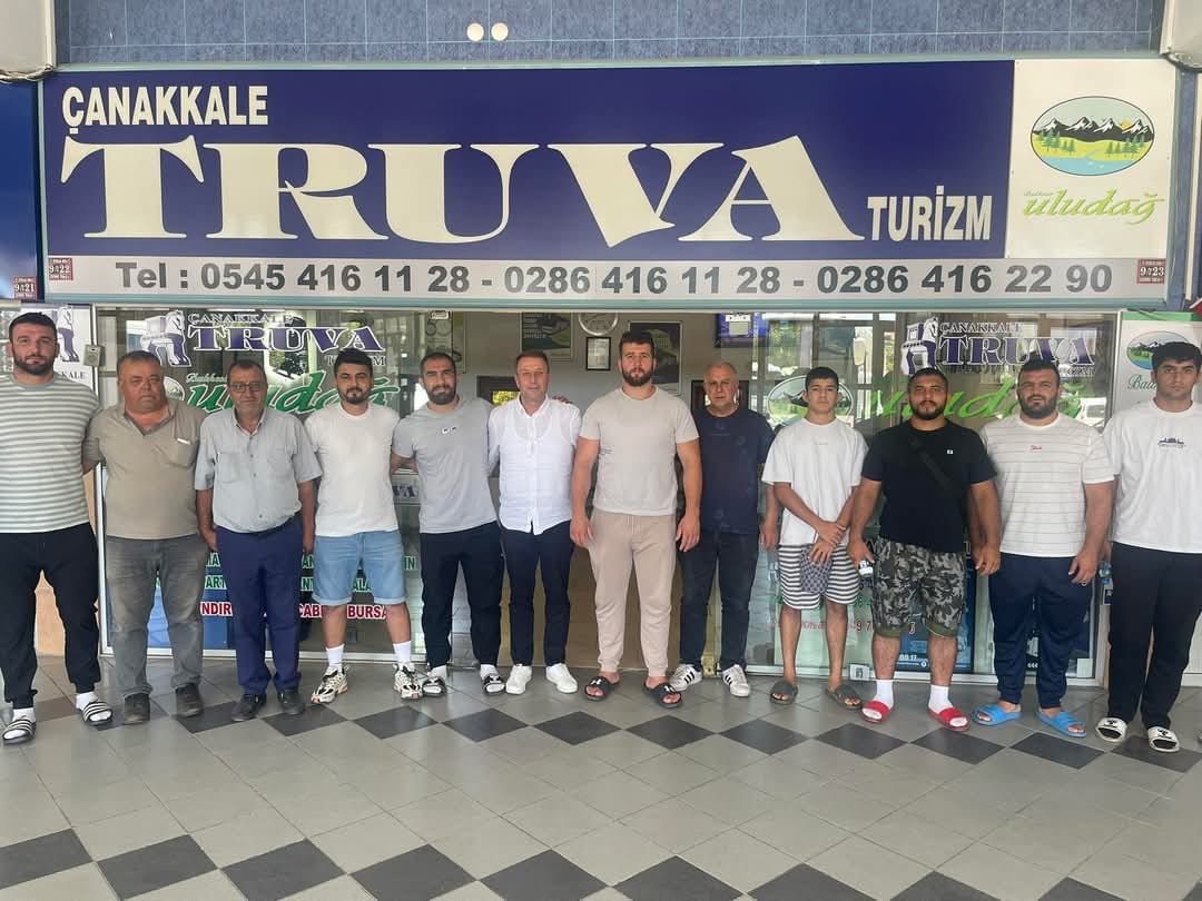 BAŞPEHLİVAN AKTÜRK VE ARKADAŞLARINDAN AK PARTİ ÇAN İLÇE BAŞKANI OKAN’A ZİYARET