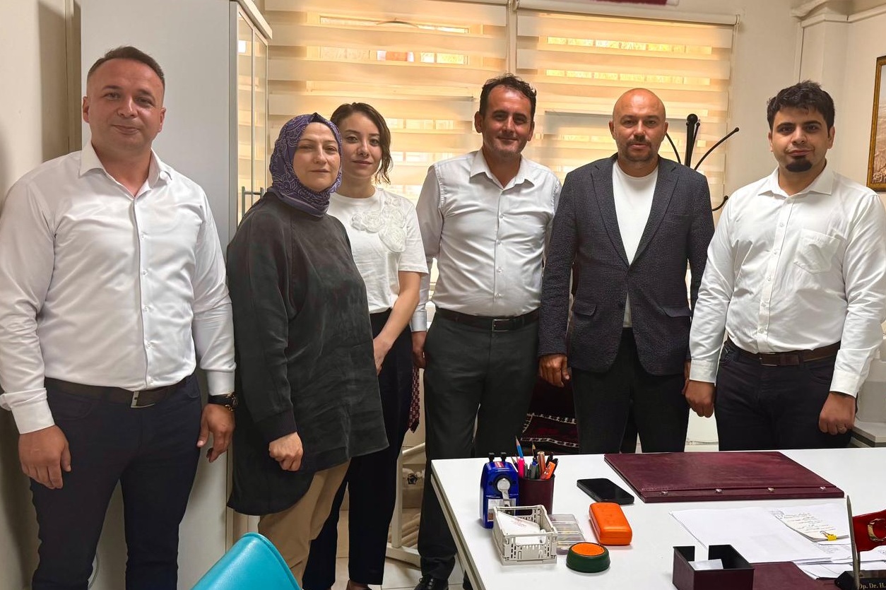 ÇDH YÖNETİMİNDEN KAMU HASTANELER BİRLİĞİ BAŞKANINA ZİYARET