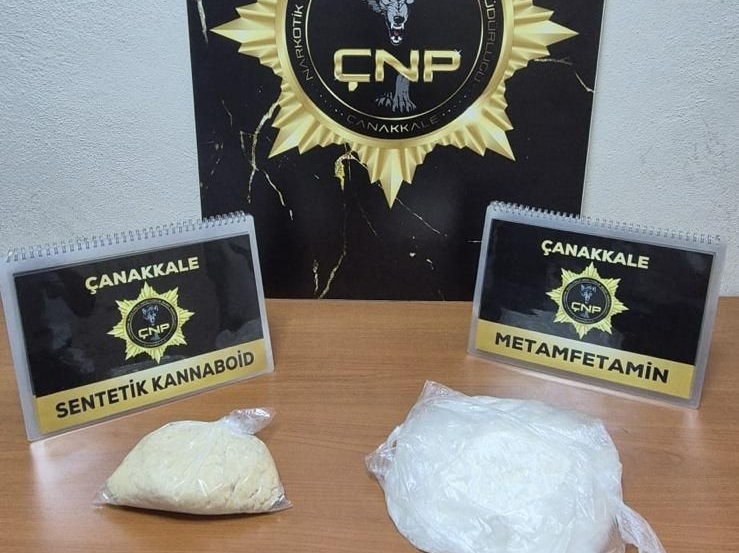 GELİBOLU’DA METAMFETAMİN VE SENTETİK KANNABİNOİD (BONZAİ) HAMMADDESİ ELE GEÇİRİLDİ