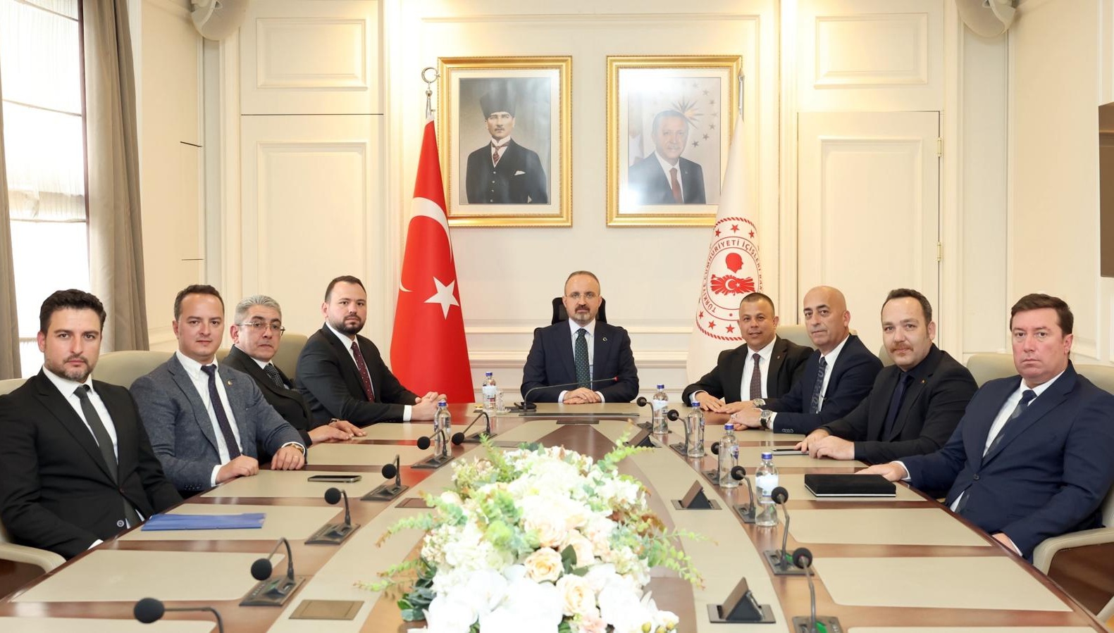 GELİBOLU TİCARET ODASI HEYETİNDEN BAKAN YARDIMCISI TURAN’A ZİYARET