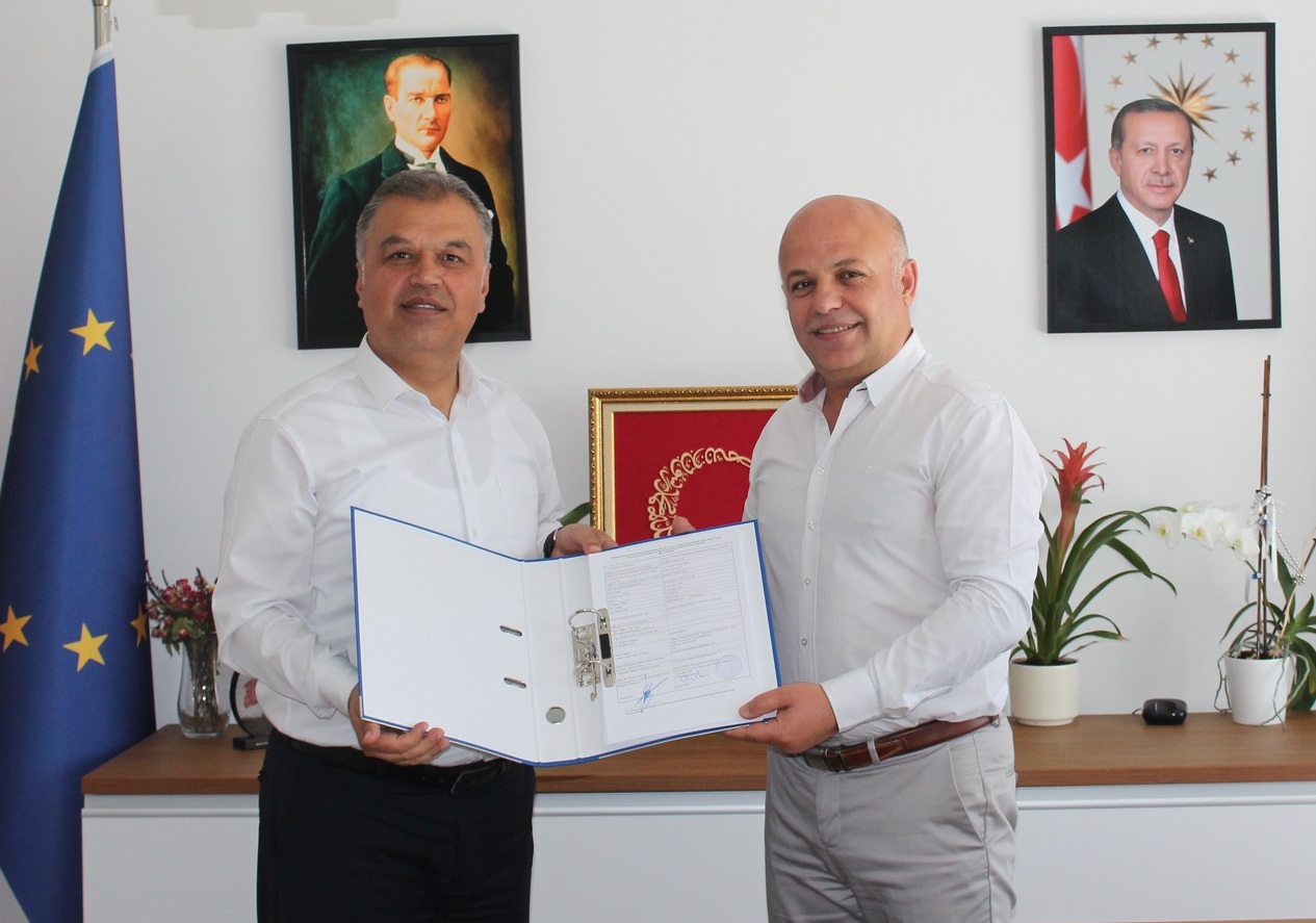 BAŞKAN ARSLAN’IN SÜT İŞLETMESİNE TKDK’DAN HİBE DESTEĞİ